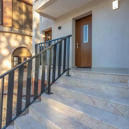 Apartment Appartement Moderne 1 - Frejus